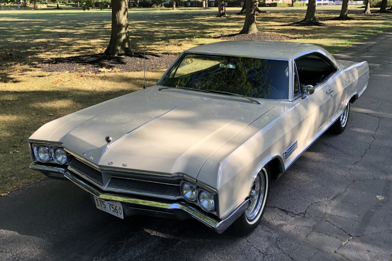 Buick-Wildcat-1966-Coupe-21