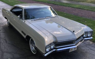 Buick-Wildcat-1966-Coupe