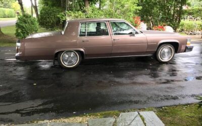 Cadillac 4dr sedan deville 1984