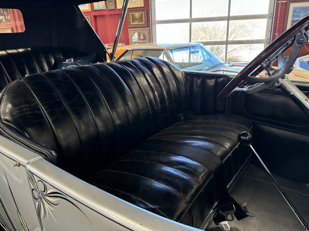 Cadillac-55-phaeton-1917-silver-12