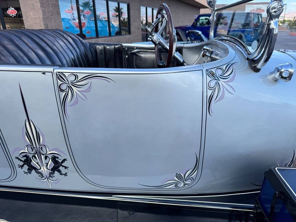 Cadillac-55-phaeton-1917-silver-4