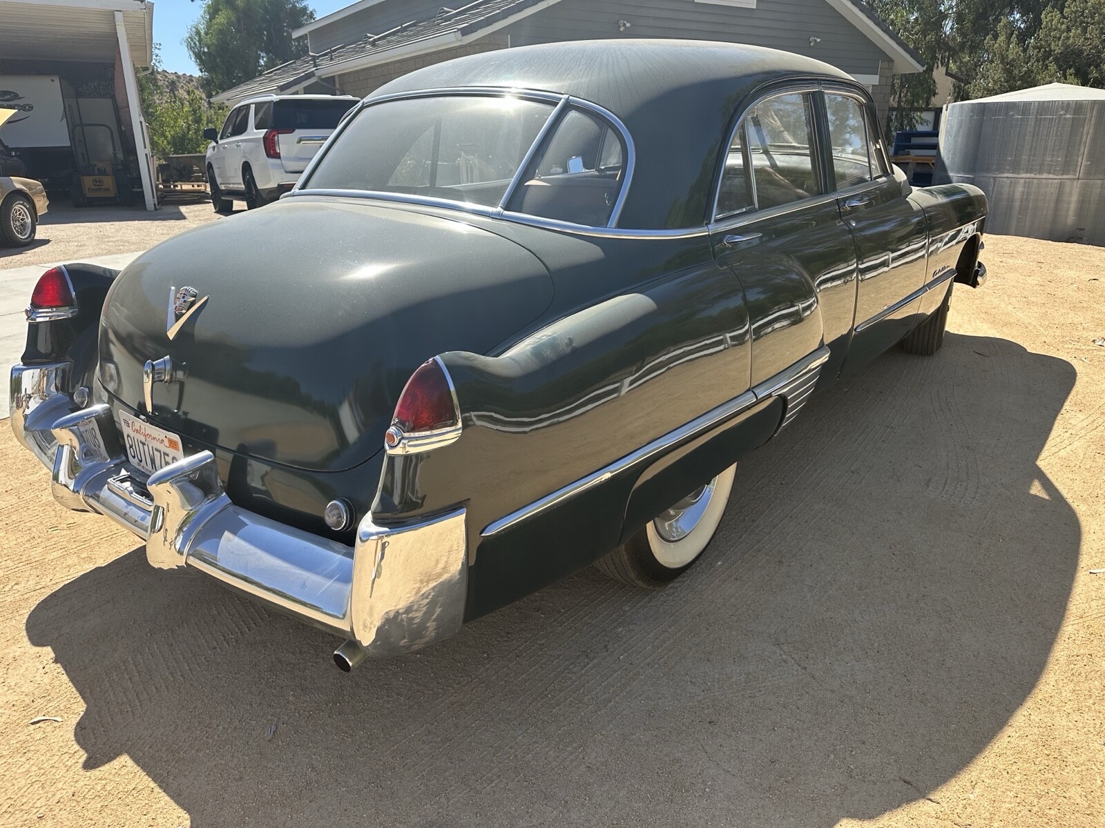 Cadillac-61-1949-3