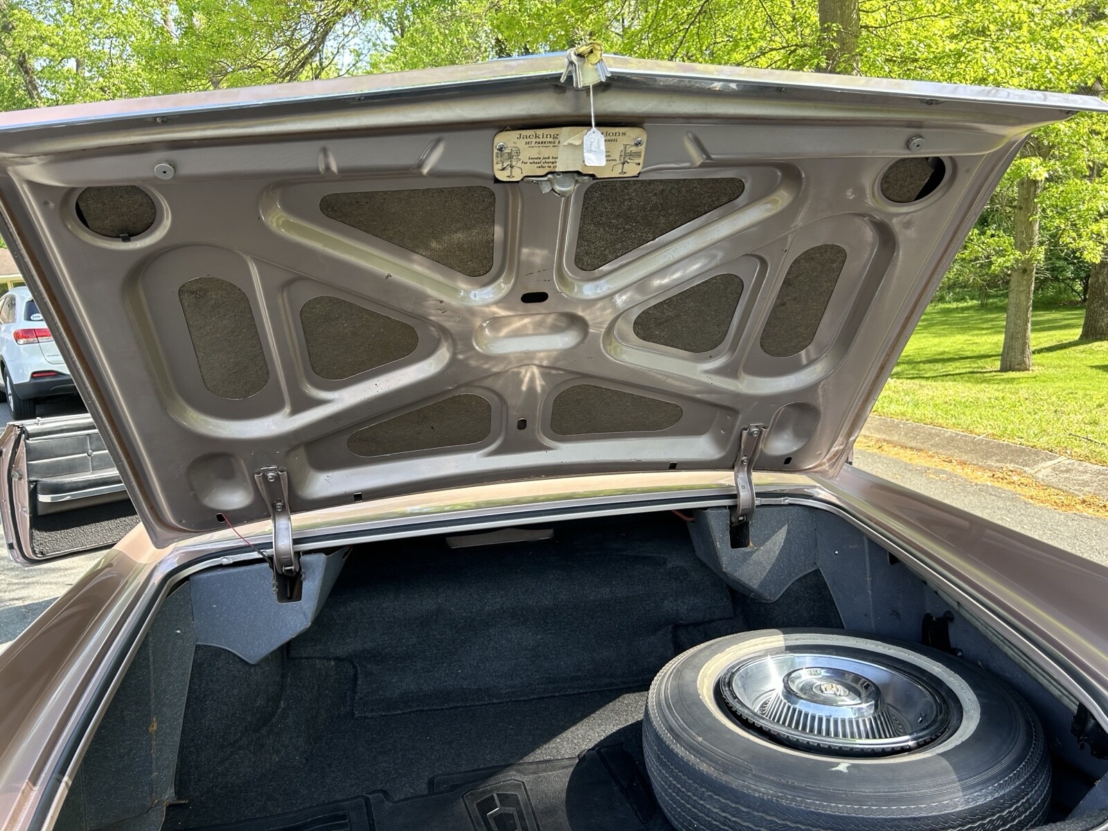 Cadillac-62-Convertible-1963-Convertible-30