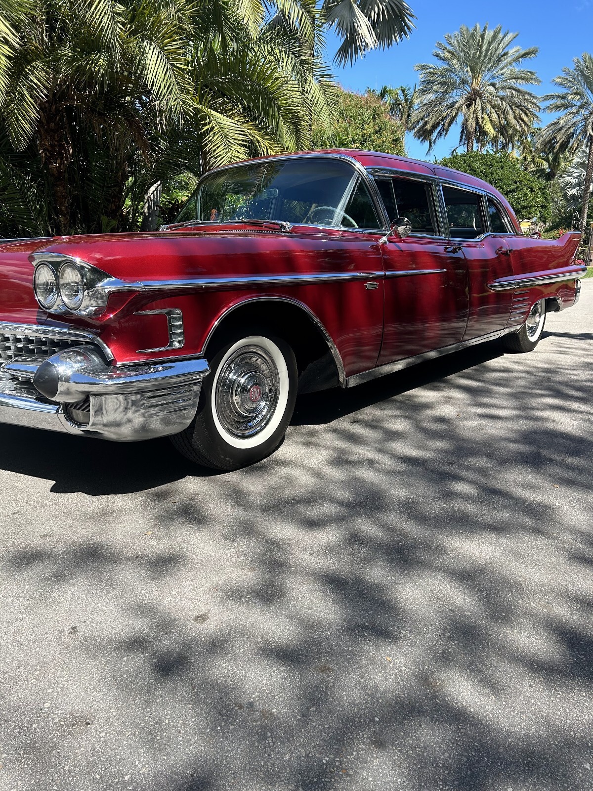 Cadillac-62-Sedan-1958-12