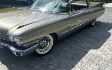 Cadillac-62-Sedan-1960-1