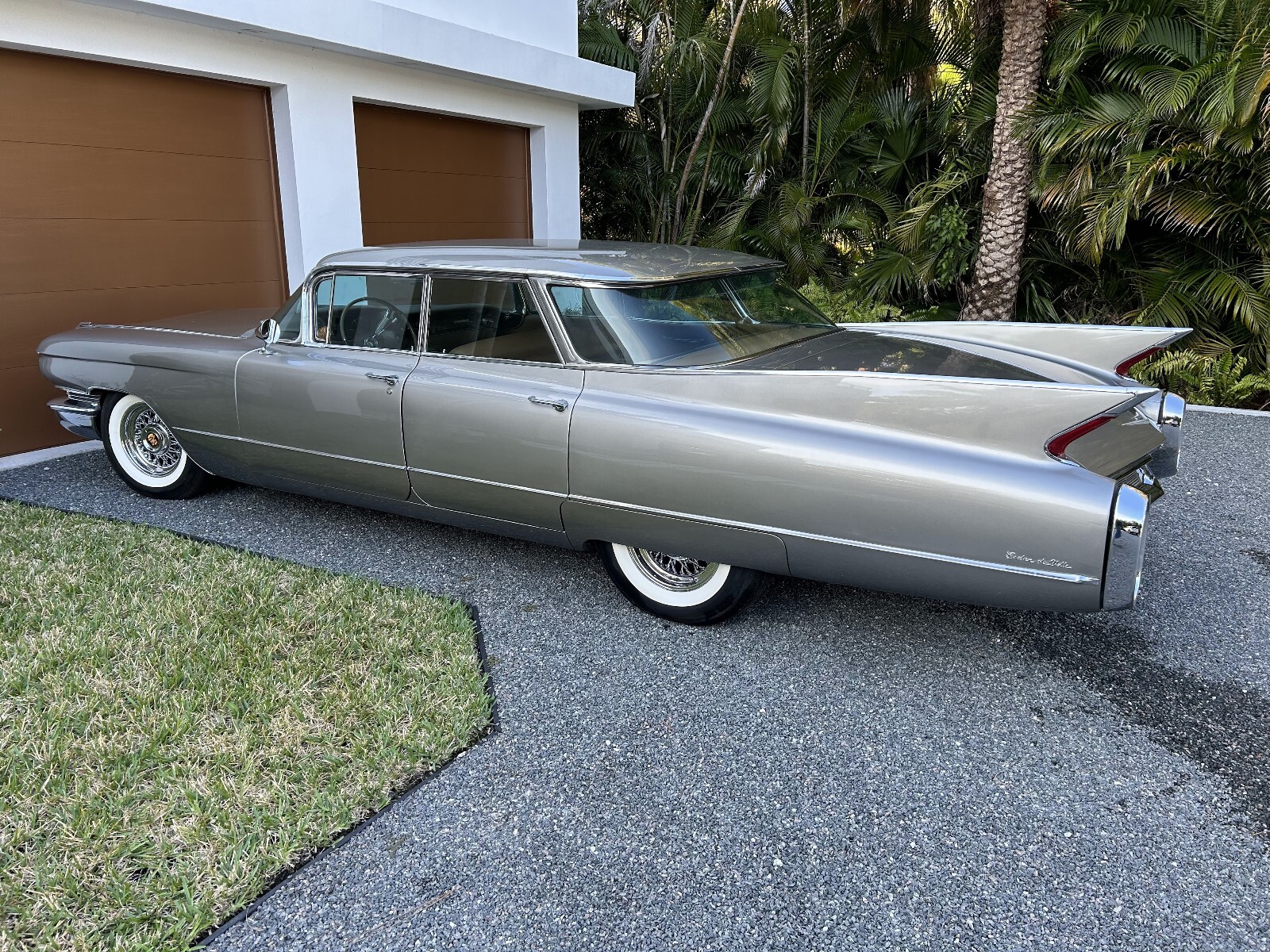 Cadillac-62-Sedan-1960-2