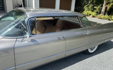 Cadillac-62-Sedan-1960-3