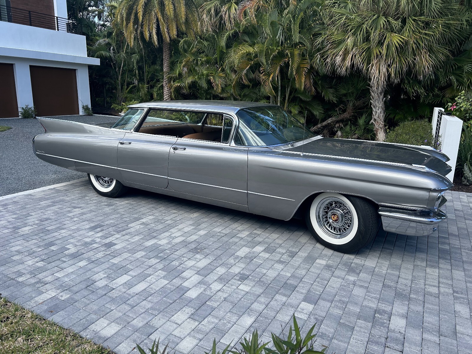 Cadillac-62-Sedan-1960-8