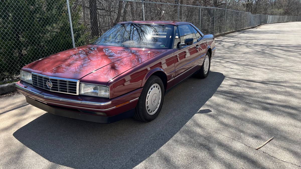Cadillac-Allante-1987-1
