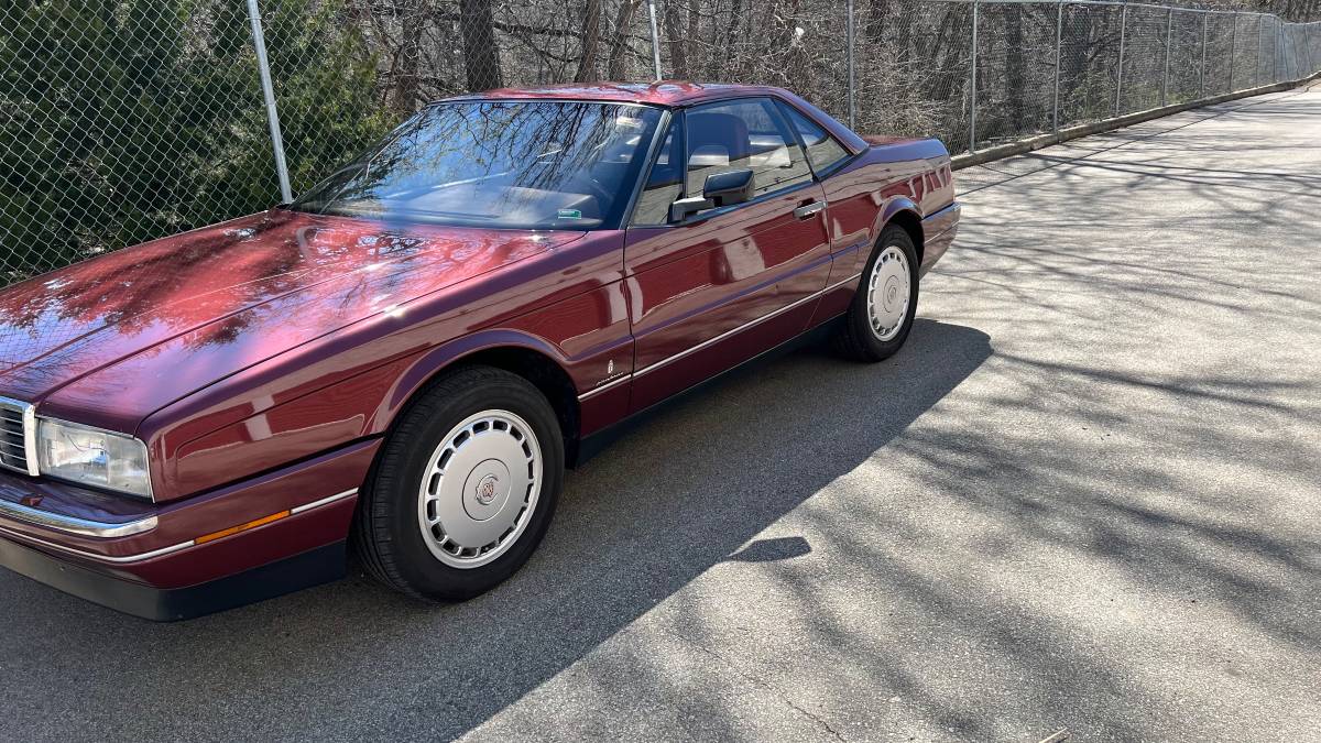 Cadillac-Allante-1987-2