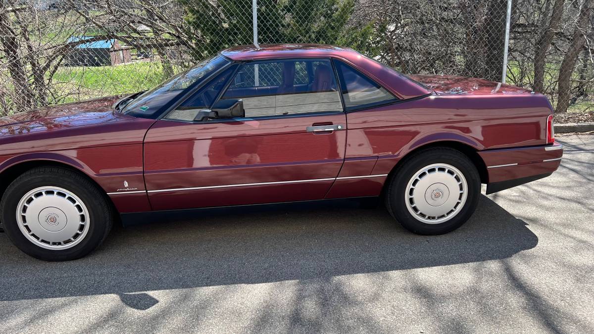 Cadillac-Allante-1987-3