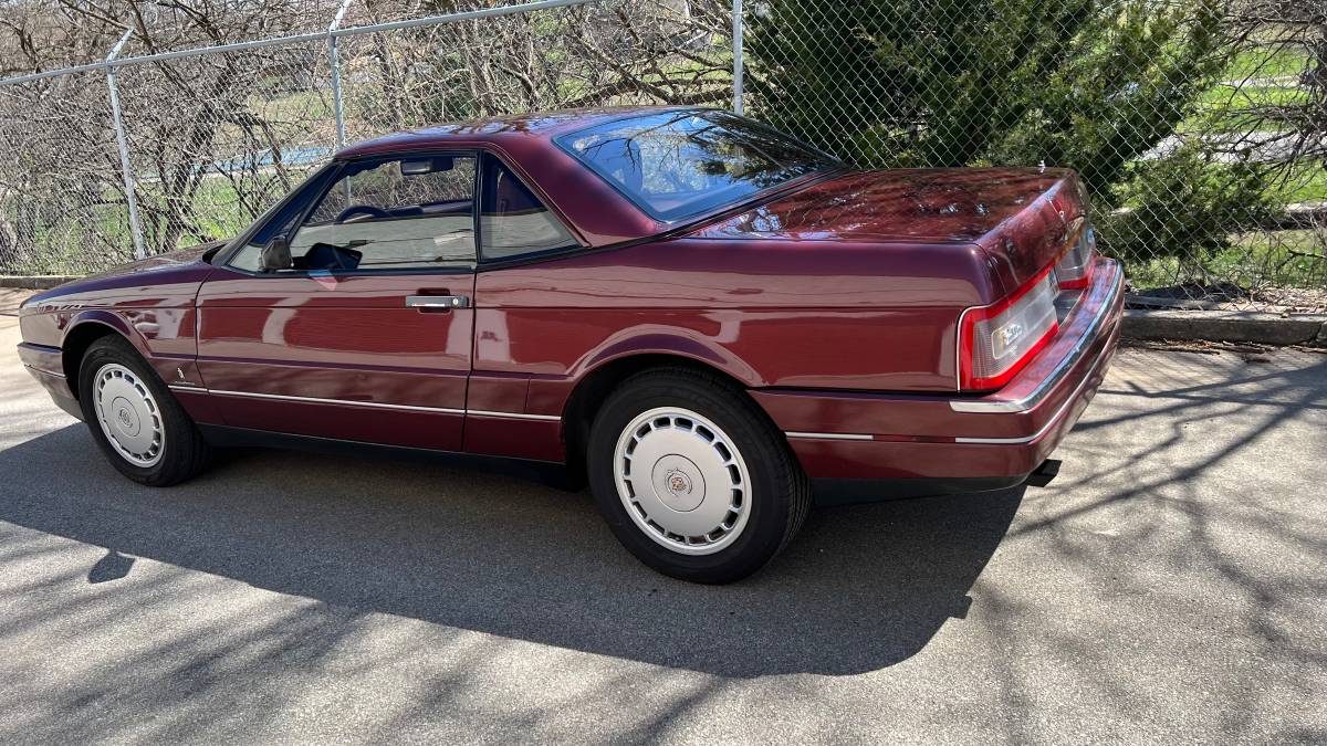 Cadillac-Allante-1987-4