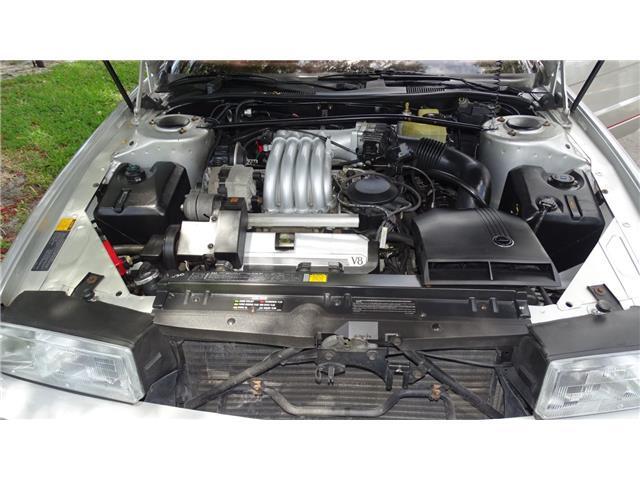 Cadillac-Allante-1988-CONVERTIBLE-23