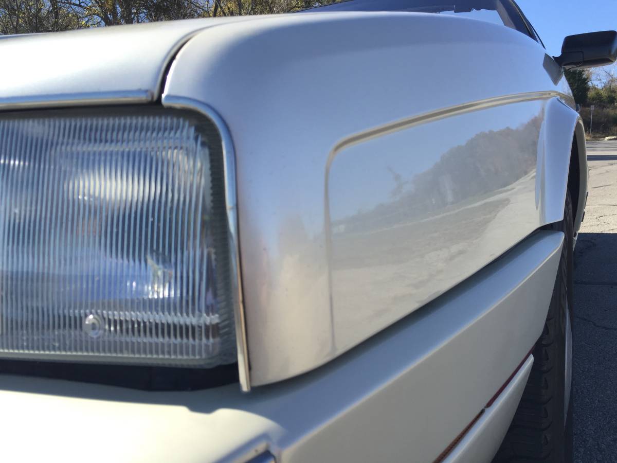 Cadillac-Allante-1989-custom-17