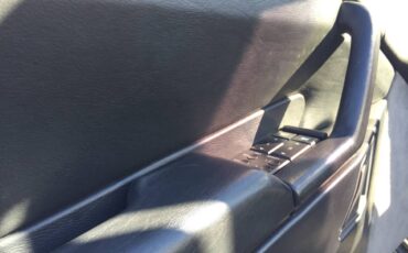 Cadillac-Allante-1989-custom-4