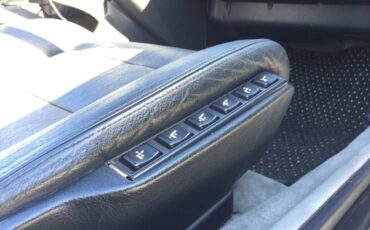 Cadillac-Allante-1989-custom-9