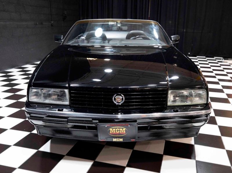 Cadillac-Allante-1992-Convertible-10
