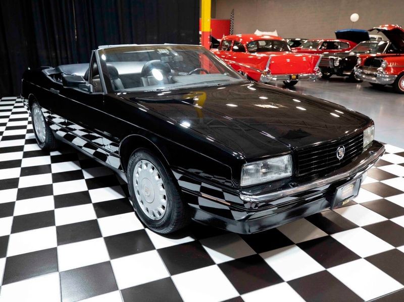 Cadillac-Allante-1992-Convertible-11