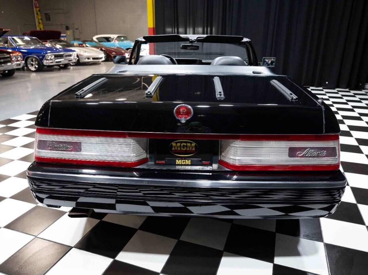 Cadillac-Allante-1992-Convertible-19