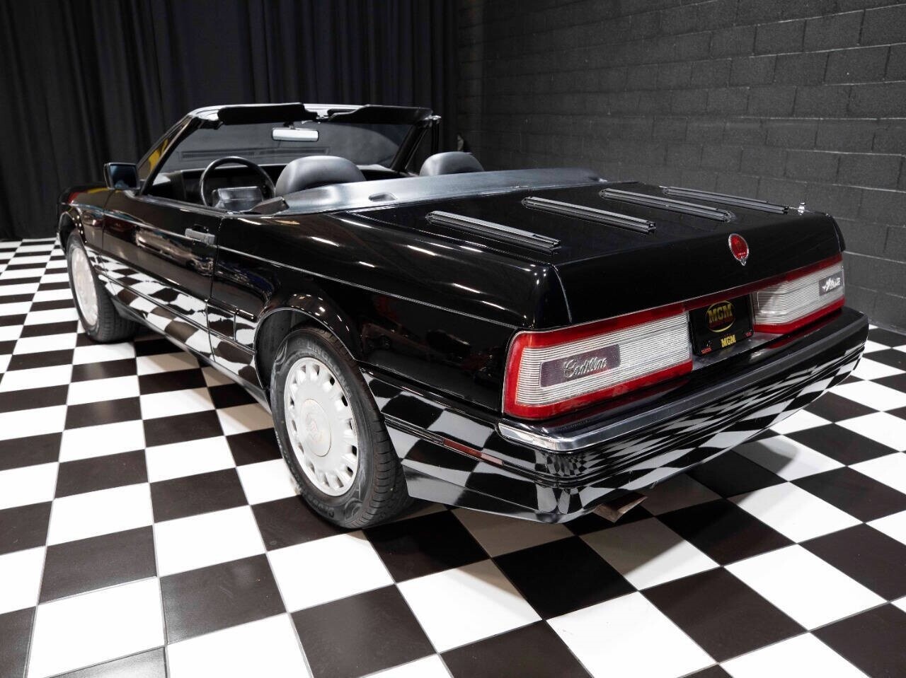 Cadillac-Allante-1992-Convertible-22