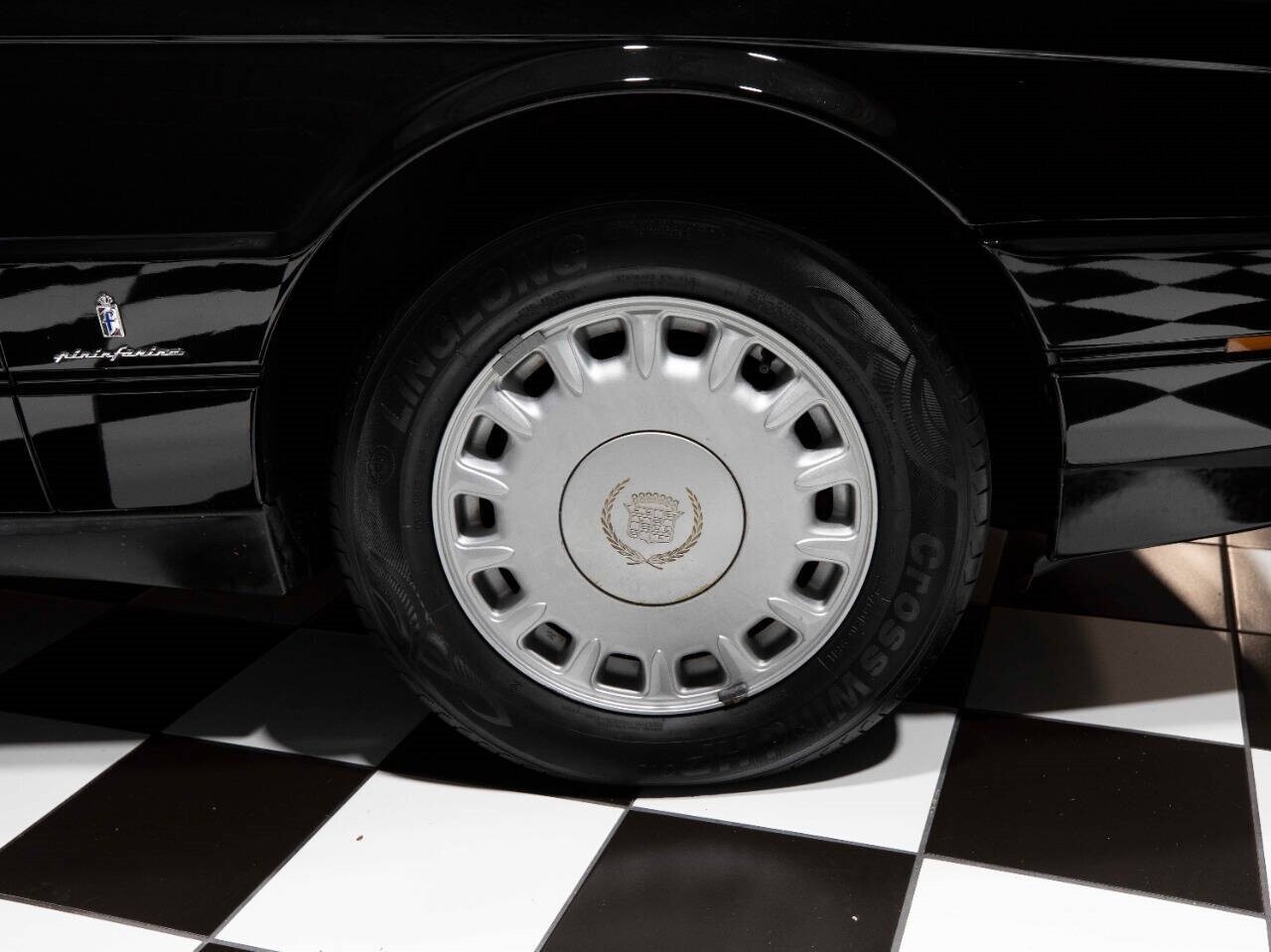 Cadillac-Allante-1992-Convertible-28