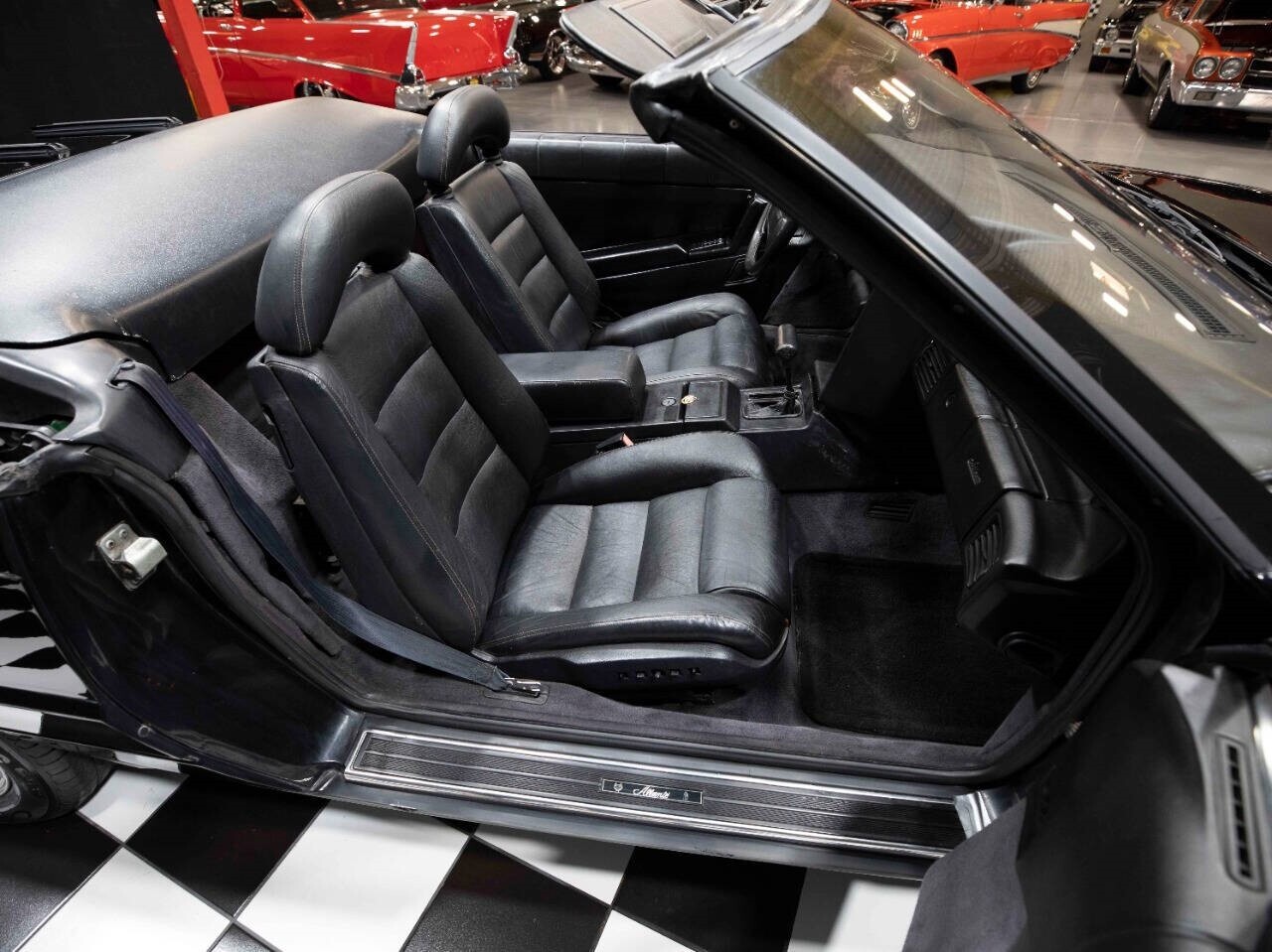 Cadillac-Allante-1992-Convertible-32
