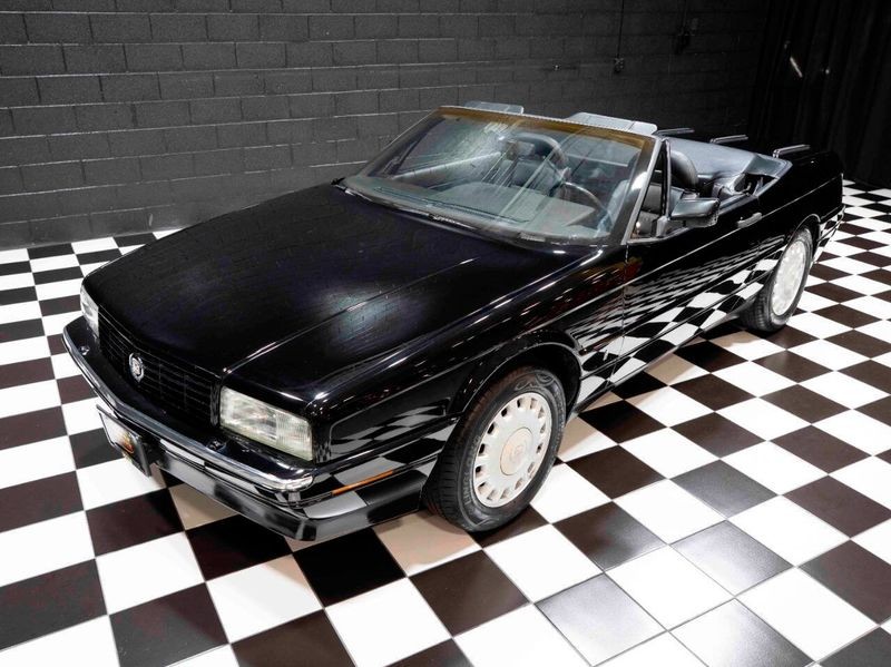 Cadillac-Allante-1992-Convertible-6