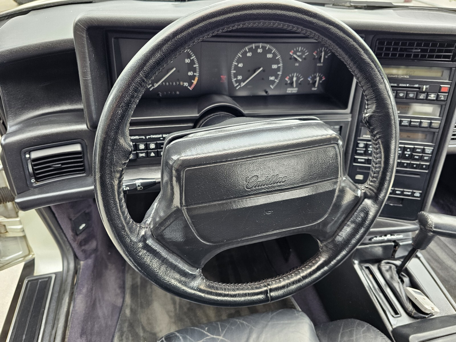 Cadillac-Allante-1993-29