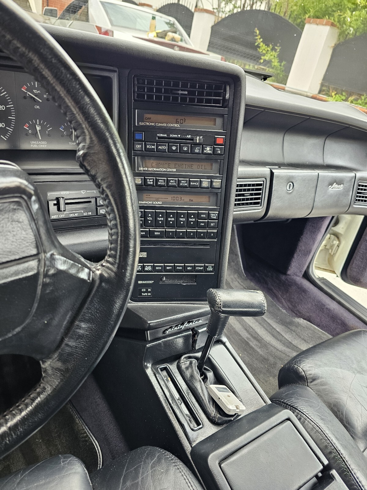 Cadillac-Allante-1993-31