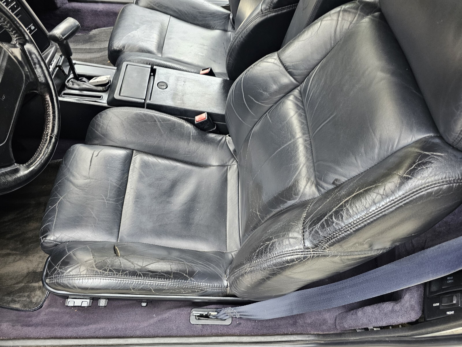 Cadillac-Allante-1993-33