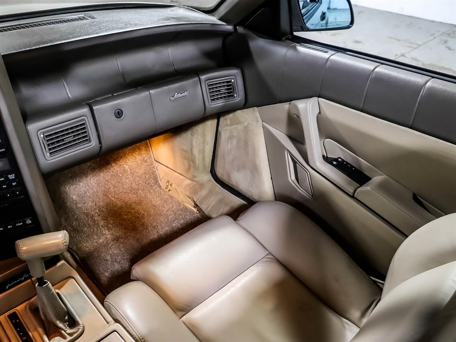 Cadillac-Allante-1993-Convertible-11