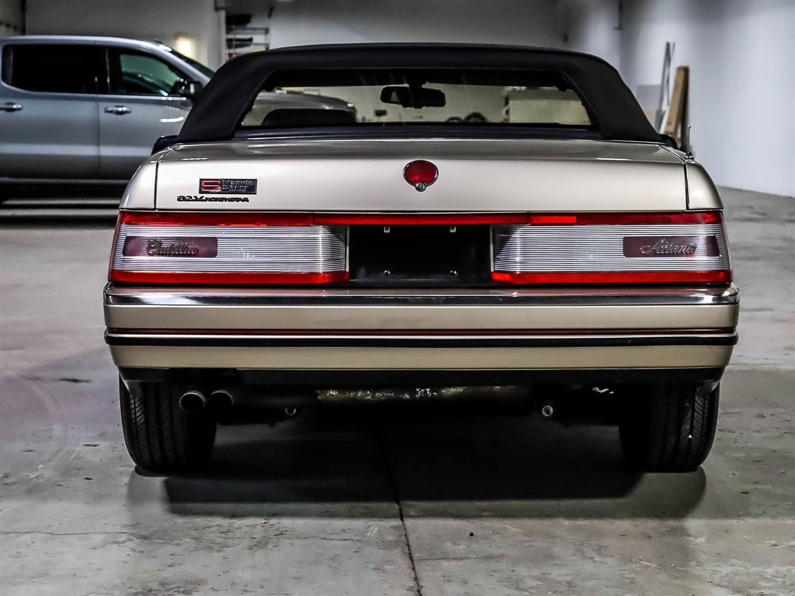 Cadillac-Allante-1993-Convertible-16