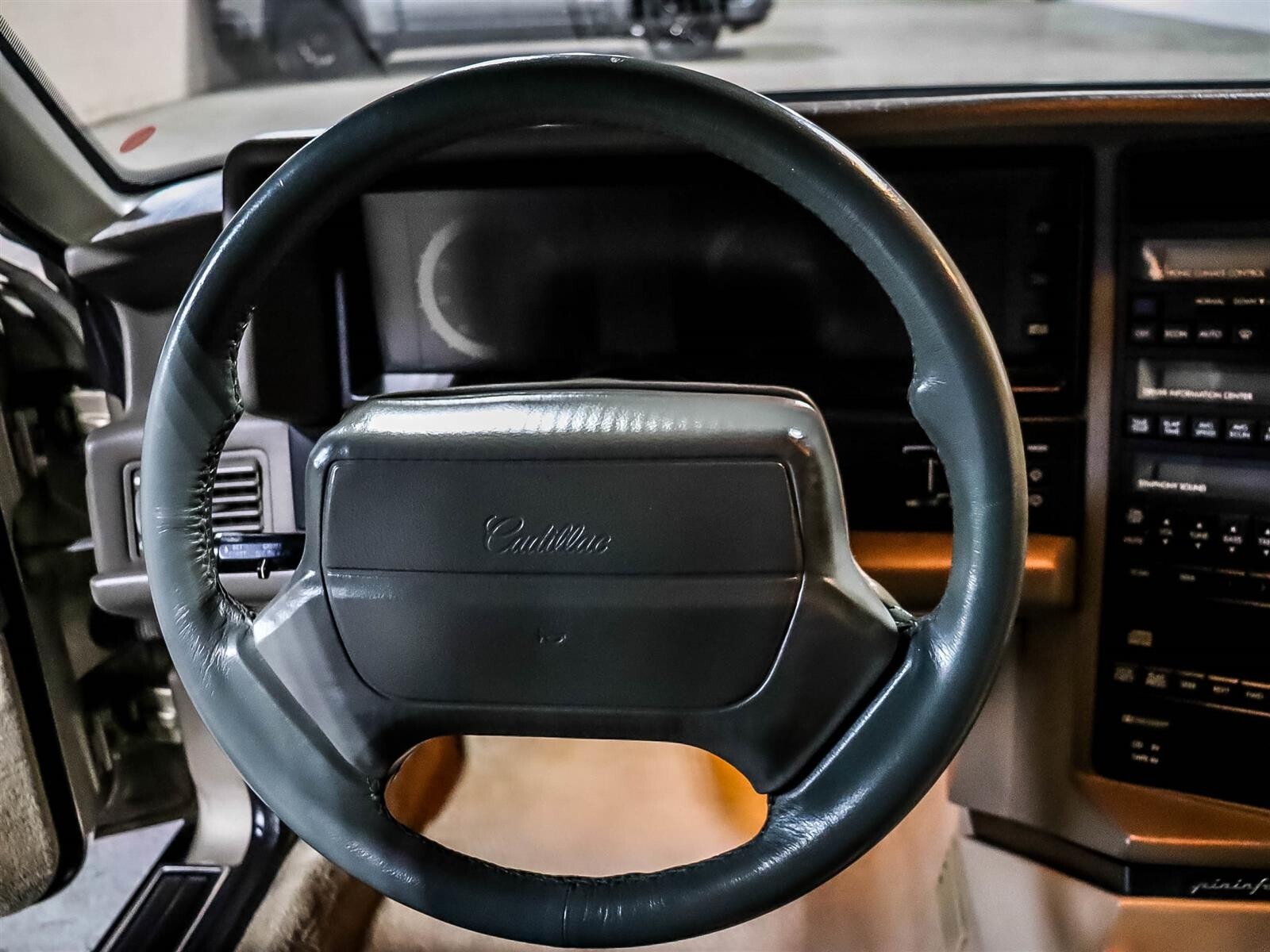 Cadillac-Allante-1993-Convertible-21