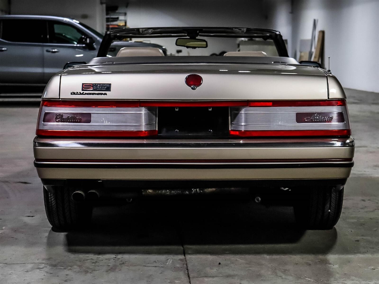 Cadillac-Allante-1993-Convertible-3