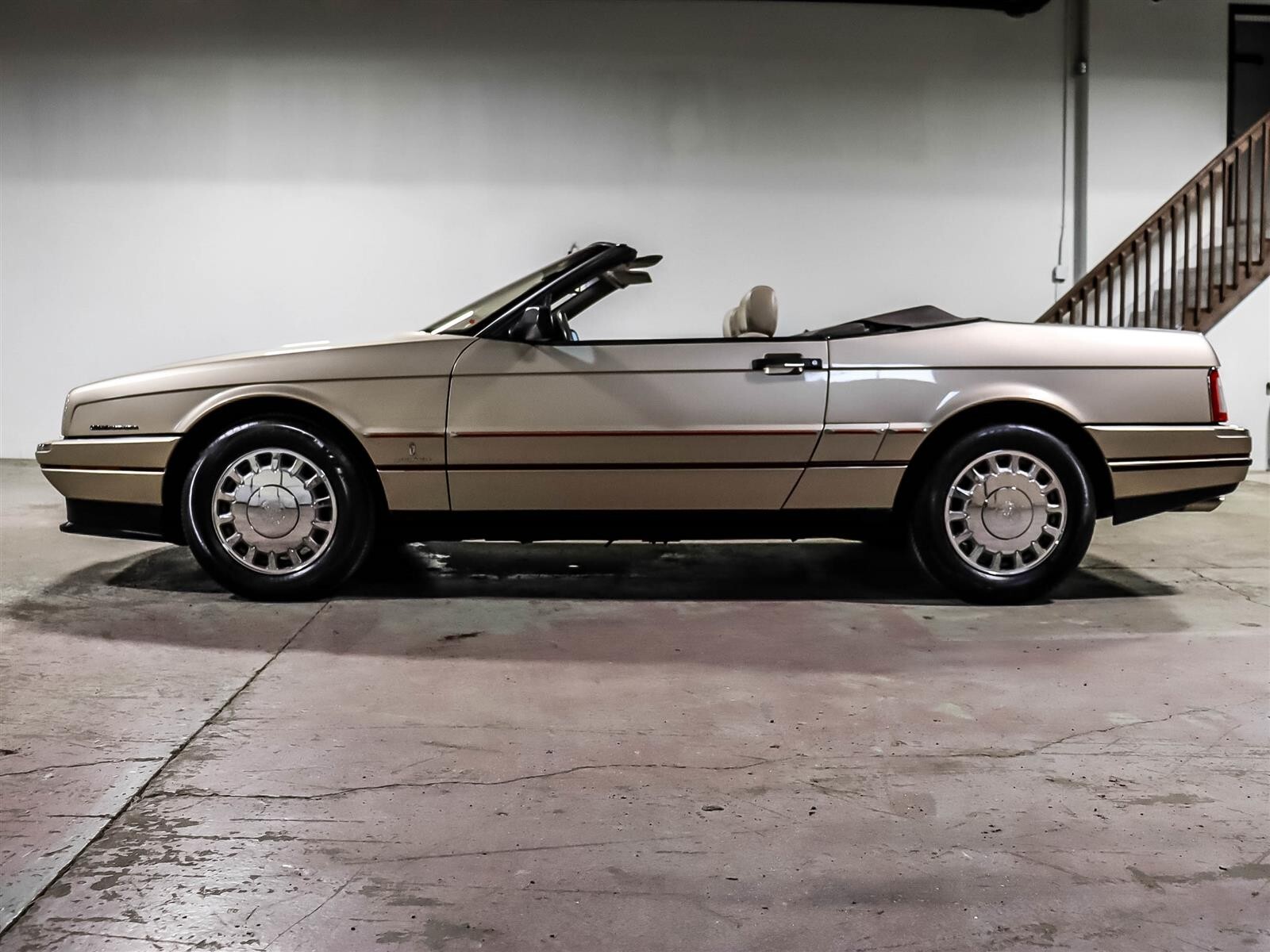 Cadillac-Allante-1993-Convertible-4