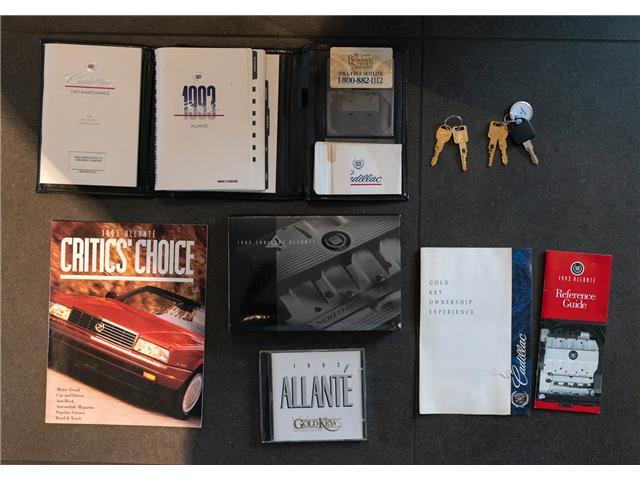 Cadillac-Allante-1993-Roadster-23