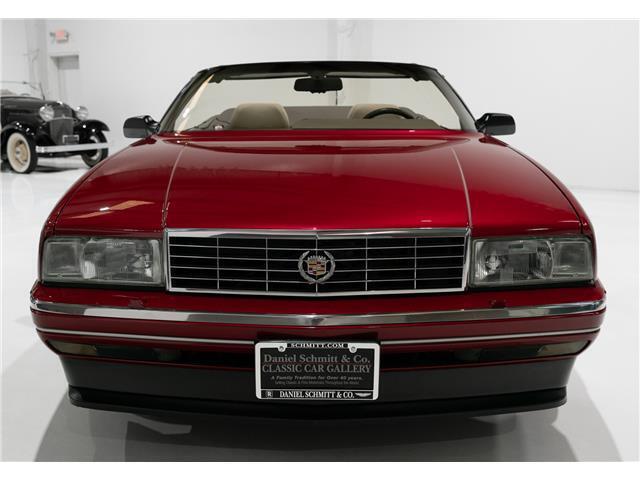 Cadillac-Allante-1993-Roadster-3