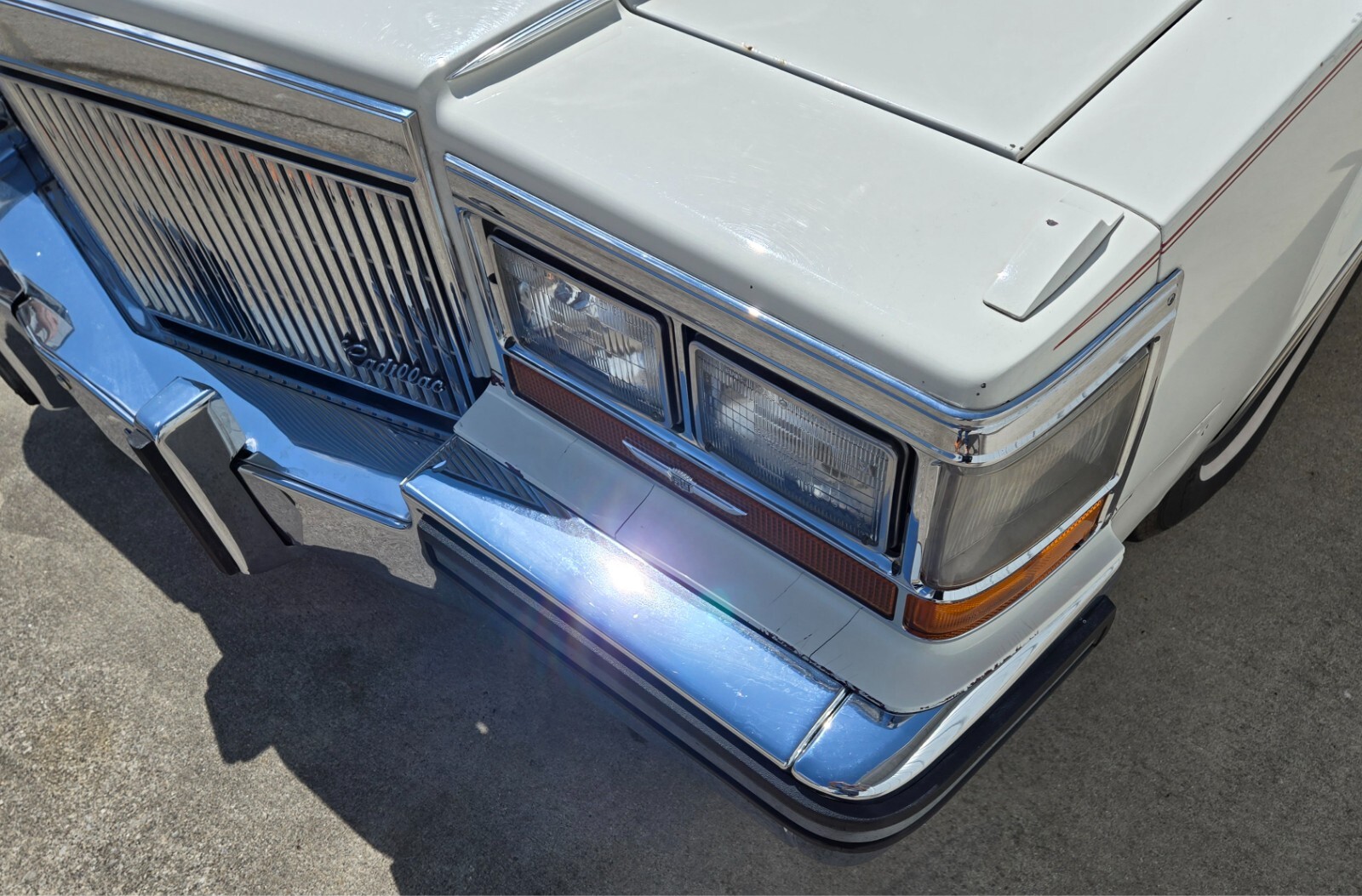 Cadillac-Brougham-1989-21