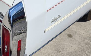 Cadillac-Brougham-1989-23