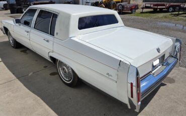 Cadillac-Brougham-1989-4