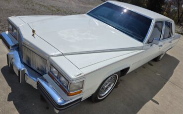 Cadillac-Brougham-1989-5