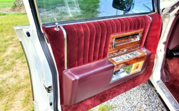 Cadillac-Brougham-1989-7