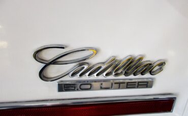 Cadillac-Brougham-1989-Sedan-21