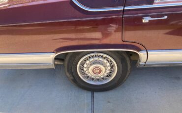 Cadillac-Brougham-1991-red-12