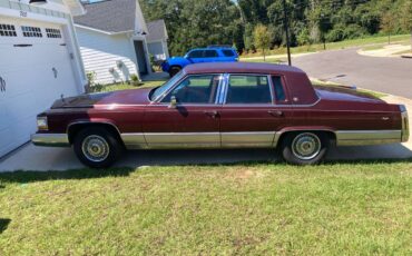 Cadillac-Brougham-1991-red-14