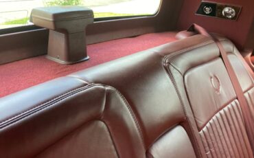 Cadillac-Brougham-1991-red-5