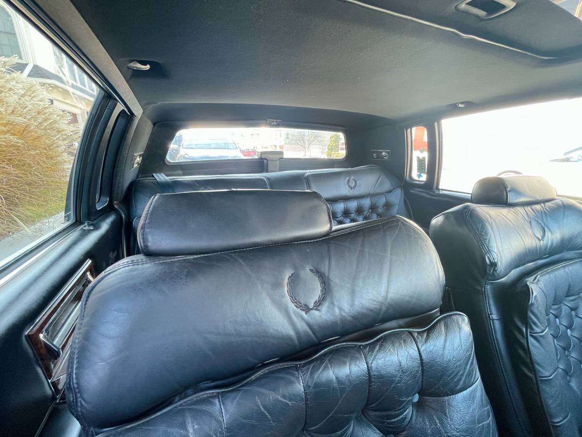 Cadillac-Brougham-dx2019elegance-1991-black-21