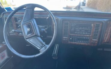 Cadillac-Brougham-dx2019elegance-1991-black-22