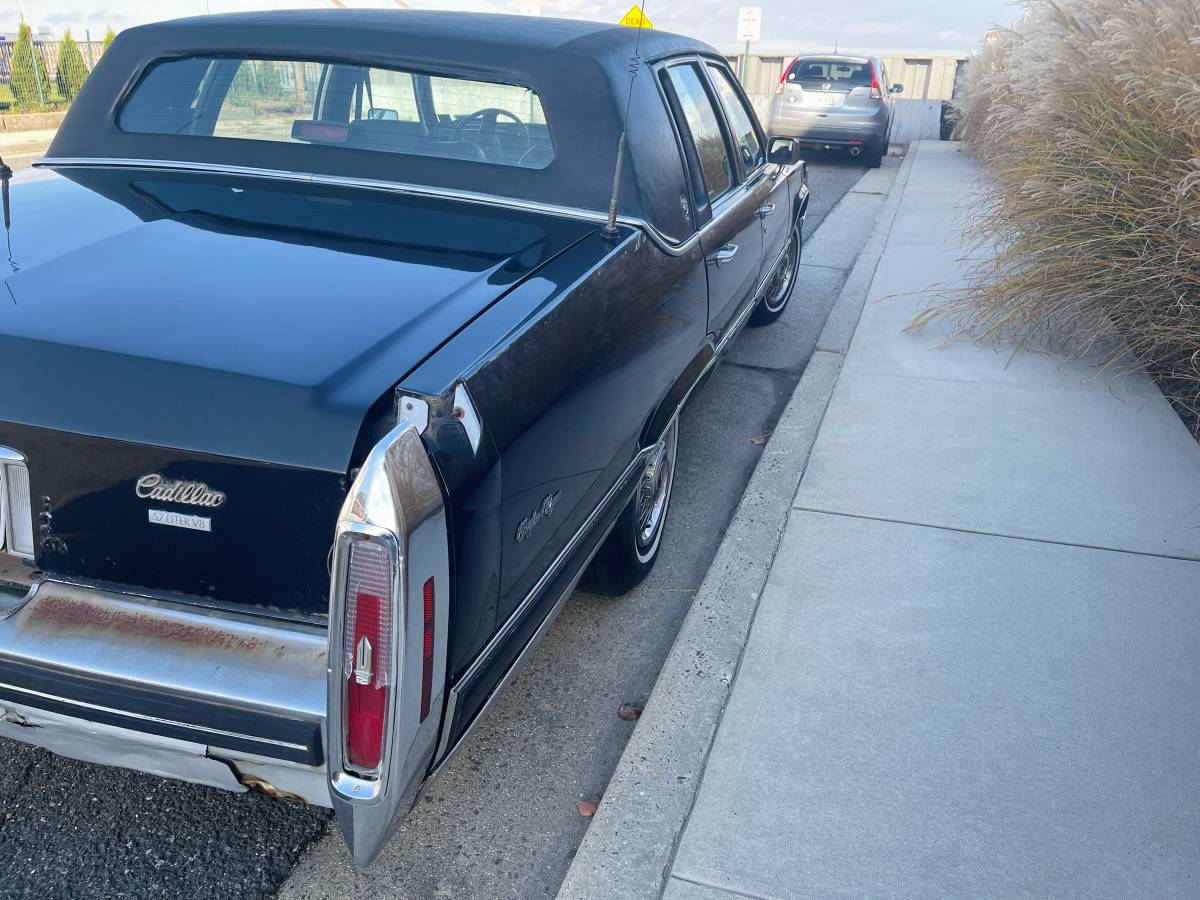 Cadillac-Brougham-dx2019elegance-1991-black-5