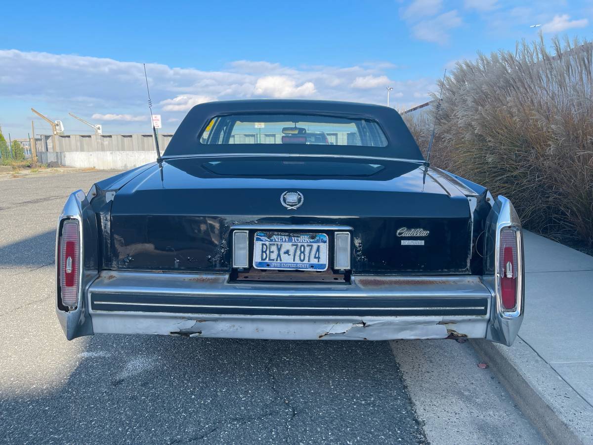 Cadillac-Brougham-dx2019elegance-1991-black-9
